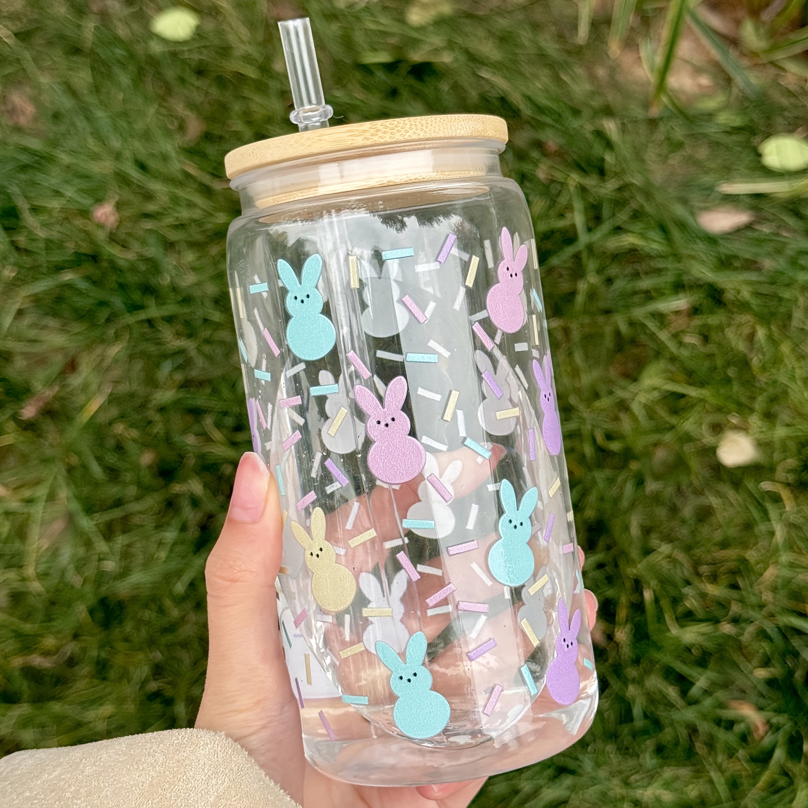 16Oz Easter Bunny Print Plastic Water Cup with Lid, Straw, And Brush - Perfect Lightweight Summer Hydration Coffee Mug for Family, Friends, And Colleagues