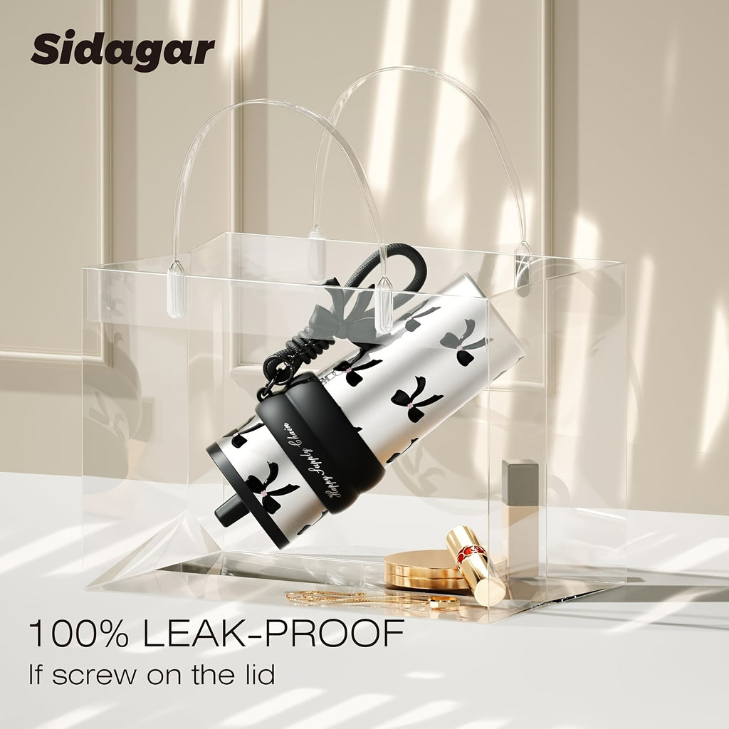 A 24-Ounce High-Cost-Performance Vacuum Cup Cup Featuring a Stylish Bow Design And a Unique Bow Strap. The Interior Is Made of 316 Stainless Steel, Effectively Maintaining The Temperature of Beverages. The Non-Slip Silicone Ring on The Cup Body Ensu